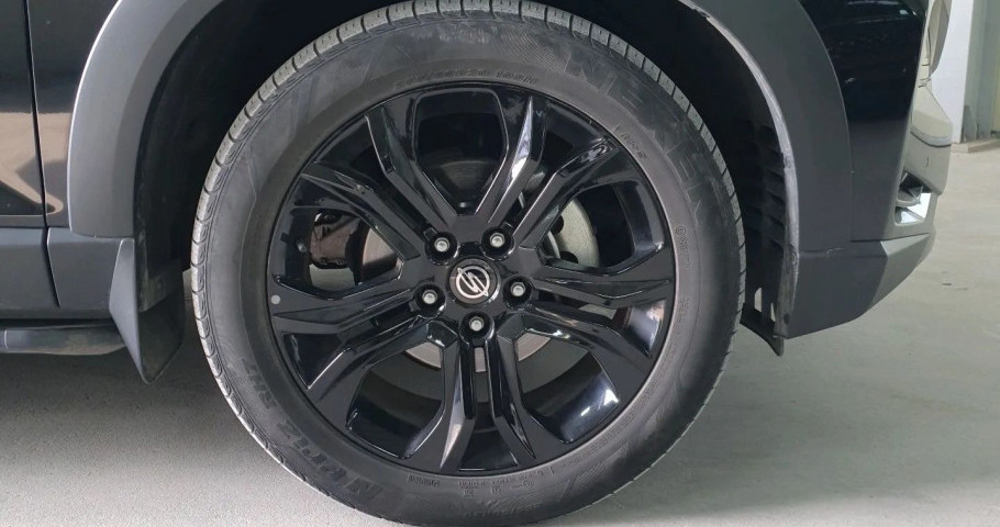 SsangYong Rexton 2.2d AT (202 л.с.) 4WD