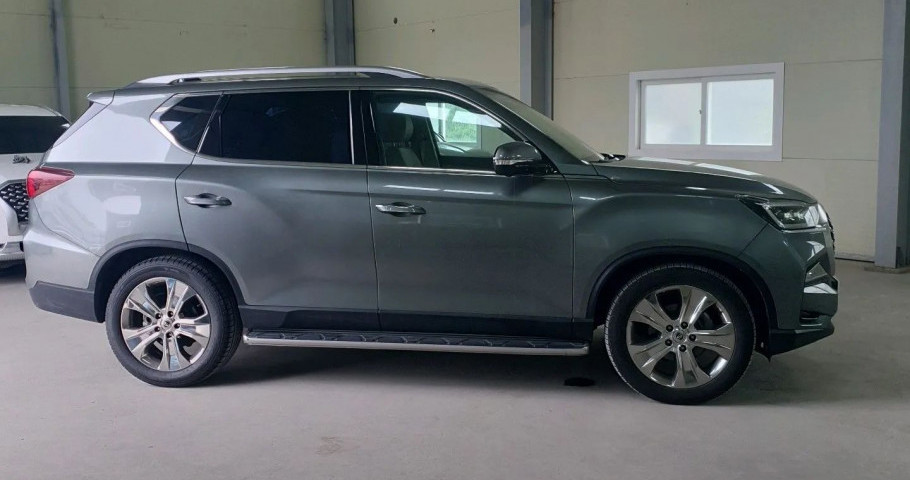 SsangYong Rexton 2.2d AT (202 л.с.) 4WD