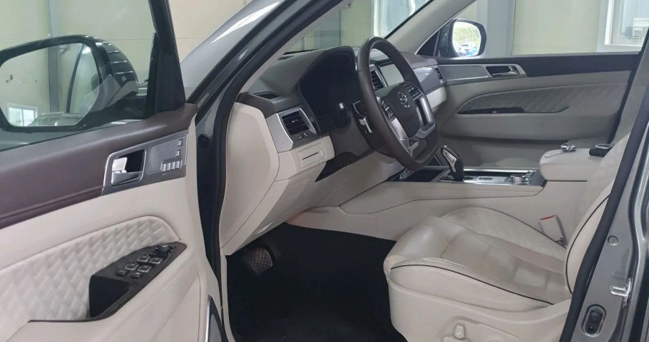 SsangYong Rexton 2.2d AT (202 л.с.) 4WD