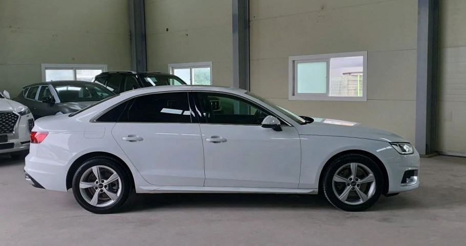 Audi A4 40 TFSI 2.0 AMT (190 л.с.)