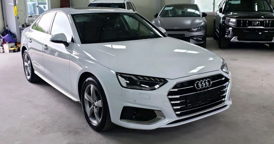 Audi A4 40 TFSI 2.0 AMT (190 л.с.)
