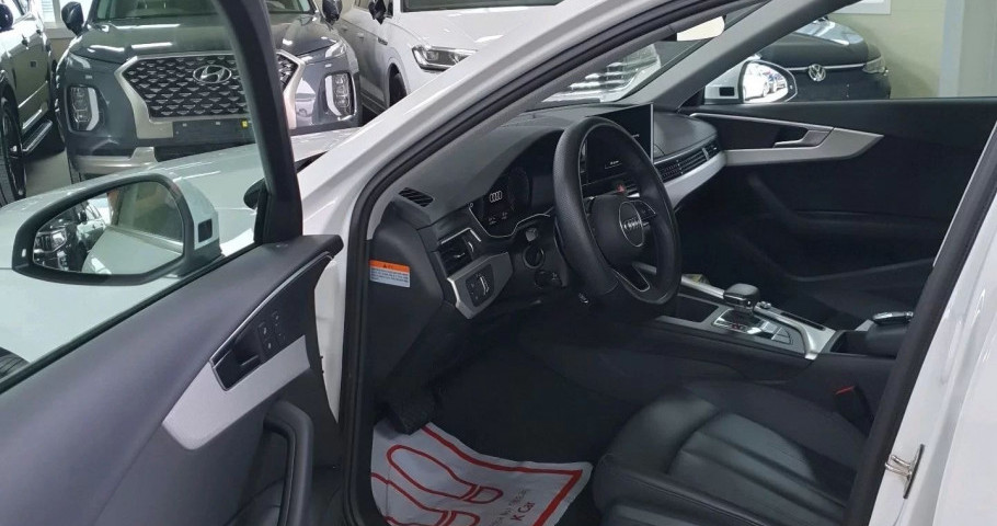 Audi A4 40 TFSI 2.0 AMT (190 л.с.)