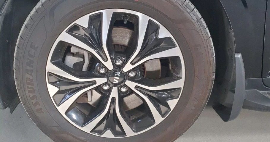 Kia Carnival 2.2d AT (202 л.с.) 2WD