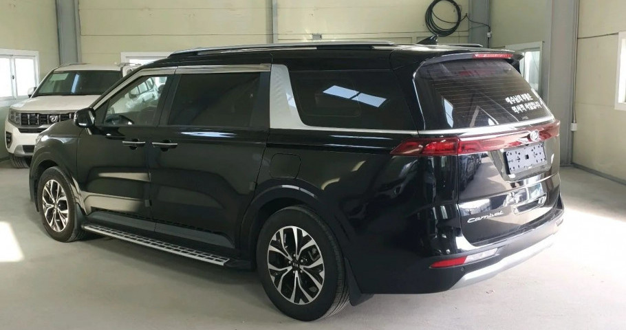 Kia Carnival 2.2d AT (202 л.с.) 2WD