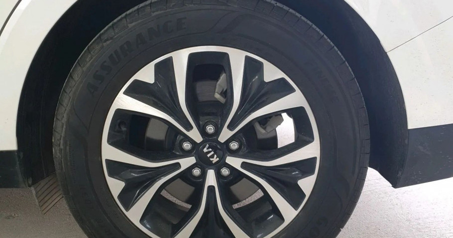 Kia Carnival 2.2d AT (202 л.с.) 2WD
