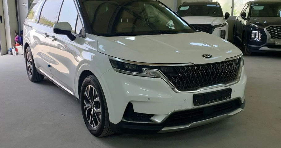 Kia Carnival 2.2d AT (202 л.с.) 2WD