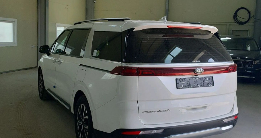 Kia Carnival 2.2d AT (202 л.с.) 2WD