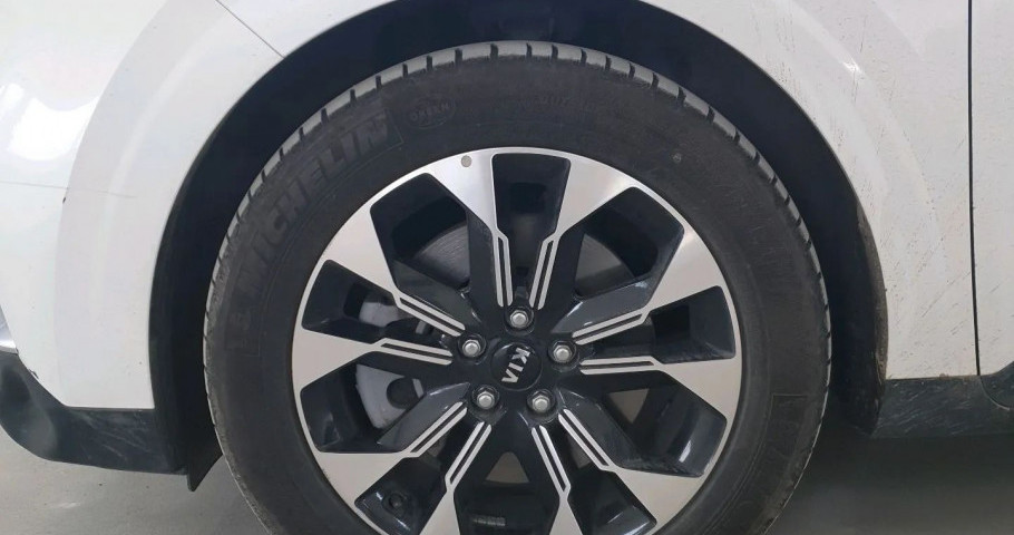 Kia Carnival 2.2d AT (202 л.с.) 2WD