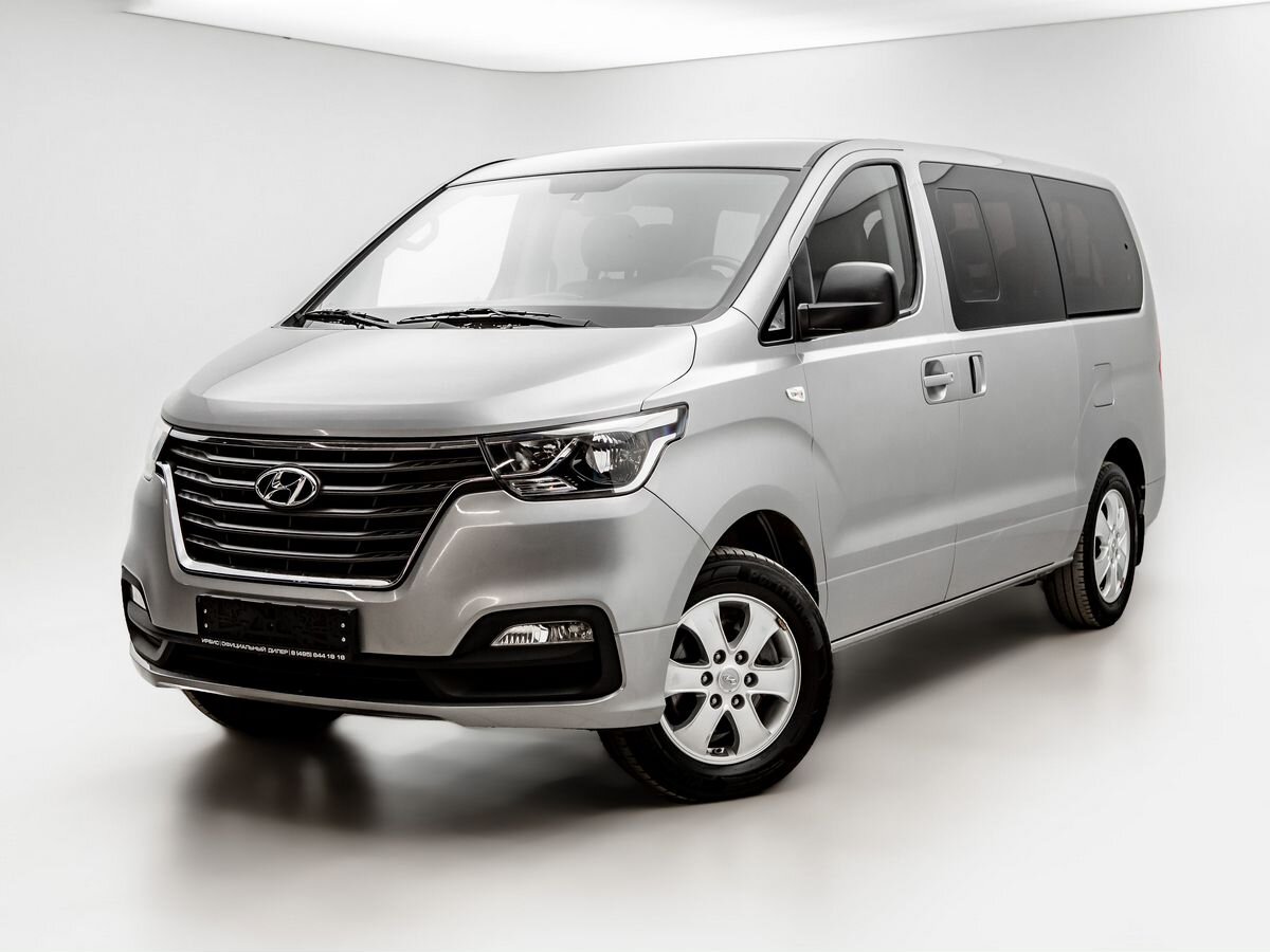 Купить Hyundai Grand Starex 2,5d AT (175 лс) 4WD цвета grey металлик 2018  года выпуска с пробегом VIN KMHWG81K*KU****14 в Москве у официального  дилера «Ирбис»